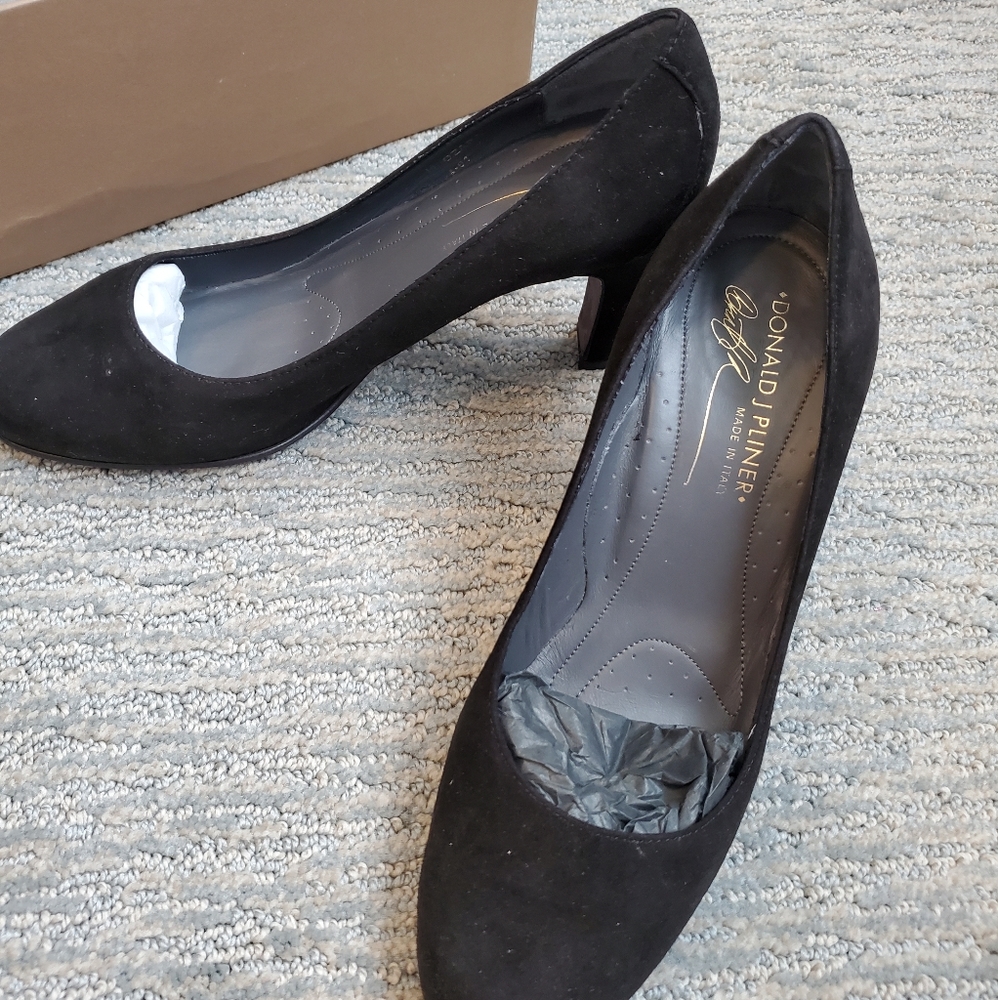 Donald J Pliner Ozara Pumps